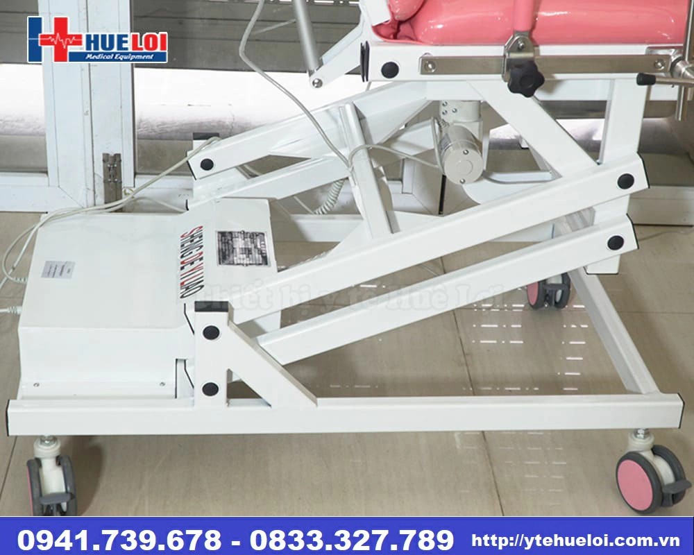 Bàn khám sản khoa điều khiển bằng điện