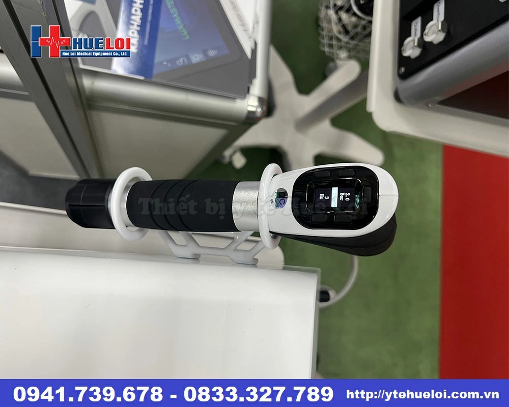 máy xung kích phân kỳ