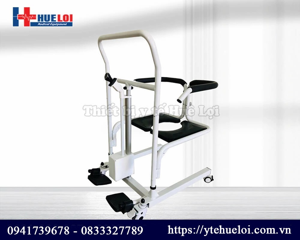 ưu điểm của xe lăn cho người già